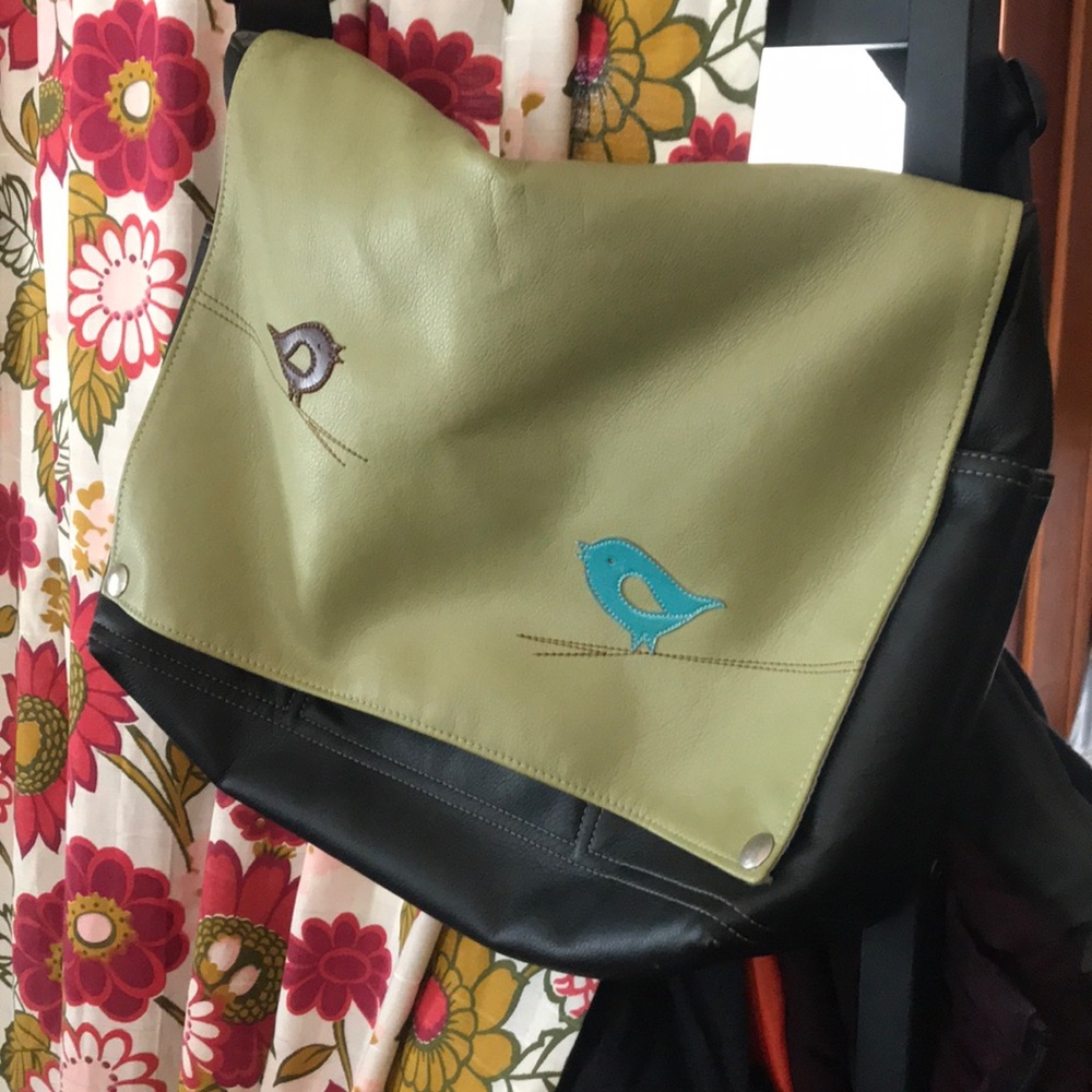 queen bee designs trucker messenger bag $45